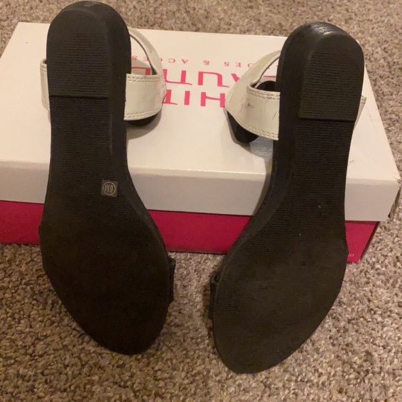 Sandals - Picture 3 of 6